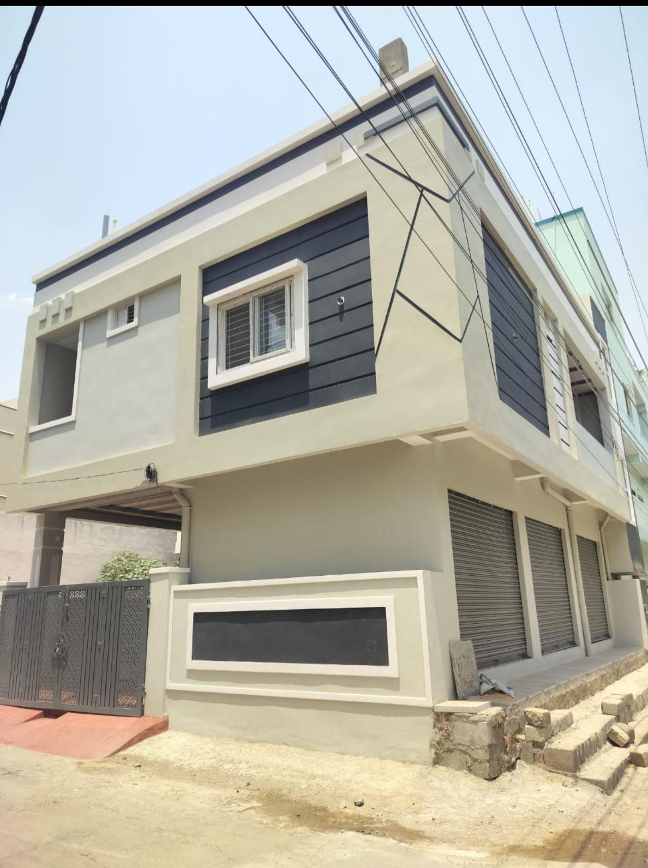 142yds G+1 west south corner
Size 30/42.5
25feet road
30feet road
Ground 3.shurters
With car parking
1st floor 2BHK
Rate 1.45cr nagotioble
Urgent sale
Peerzadiguda, near Global internat image 1